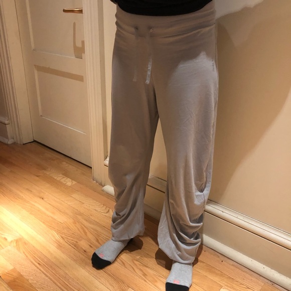 Reebok Fitted Slim Relaxed Yoga Pants Size XS - Picture 2 of 7